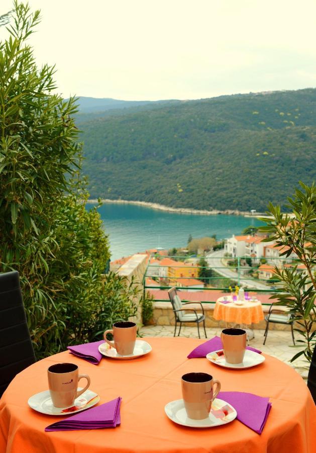 Apartments With A Parking Space Rabac, Labin - 7622 Dış mekan fotoğraf