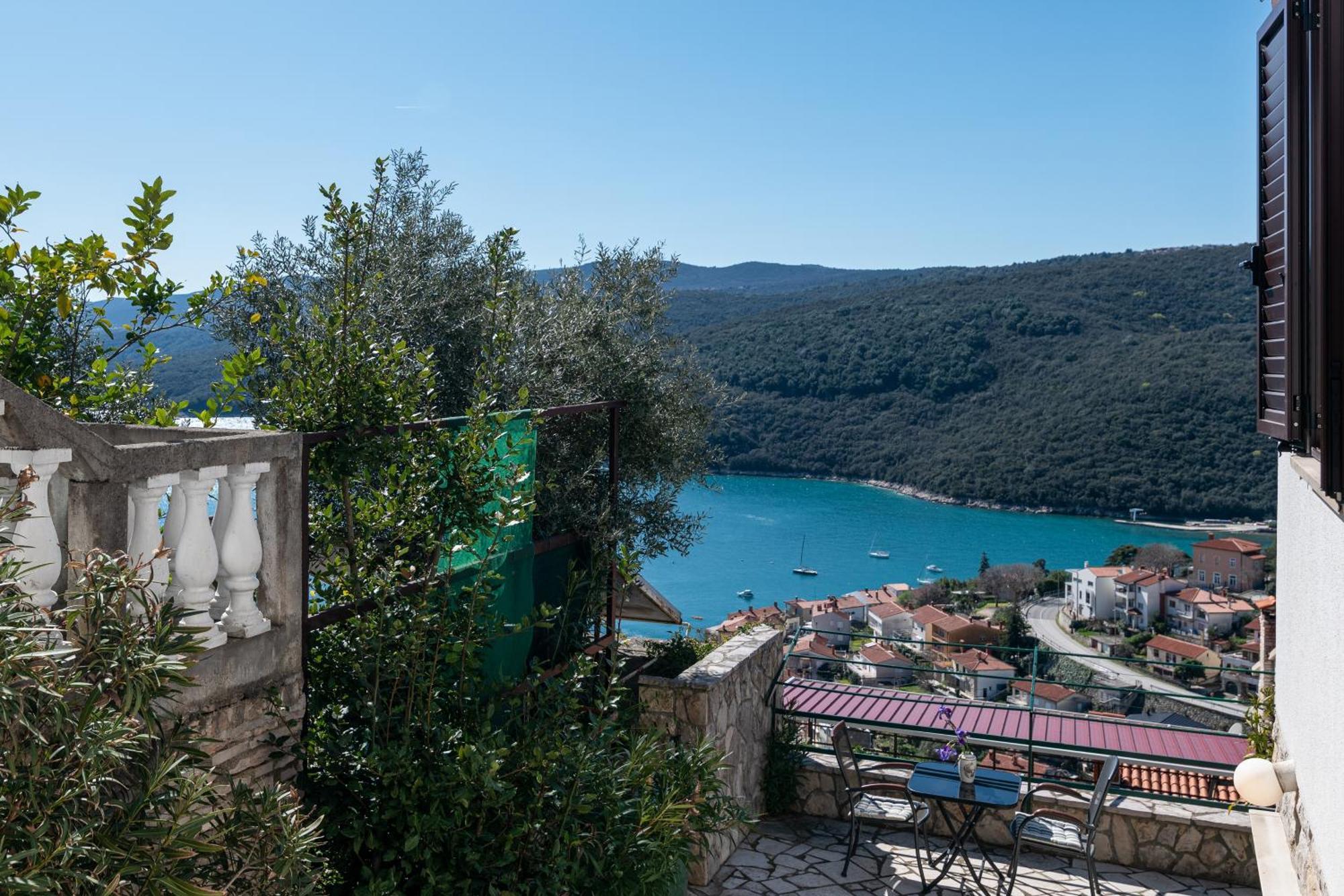 Apartments With A Parking Space Rabac, Labin - 7622 Dış mekan fotoğraf