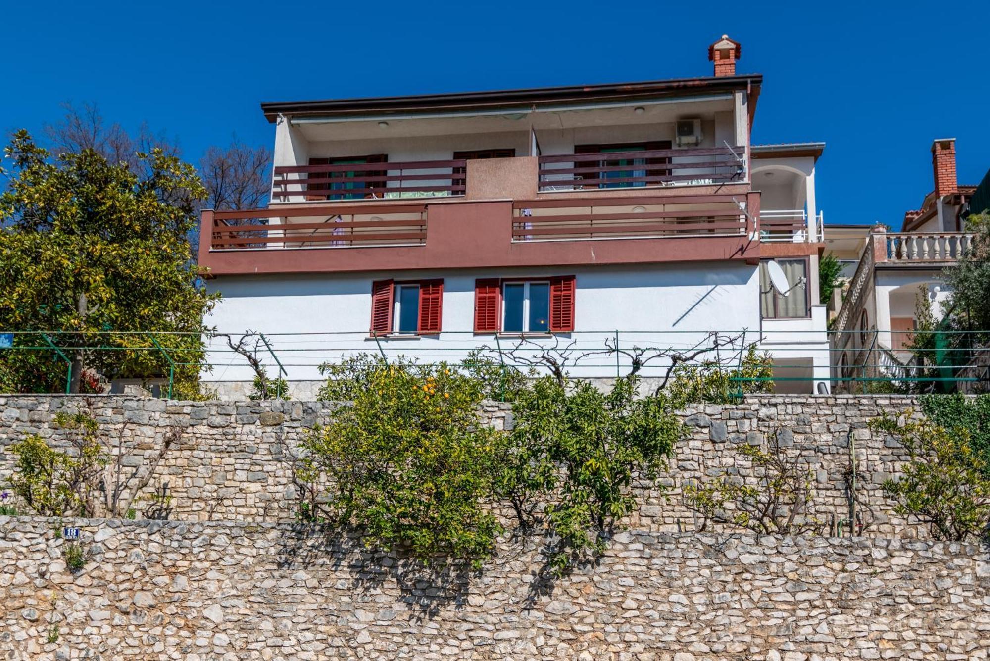 Apartments With A Parking Space Rabac, Labin - 7622 Dış mekan fotoğraf