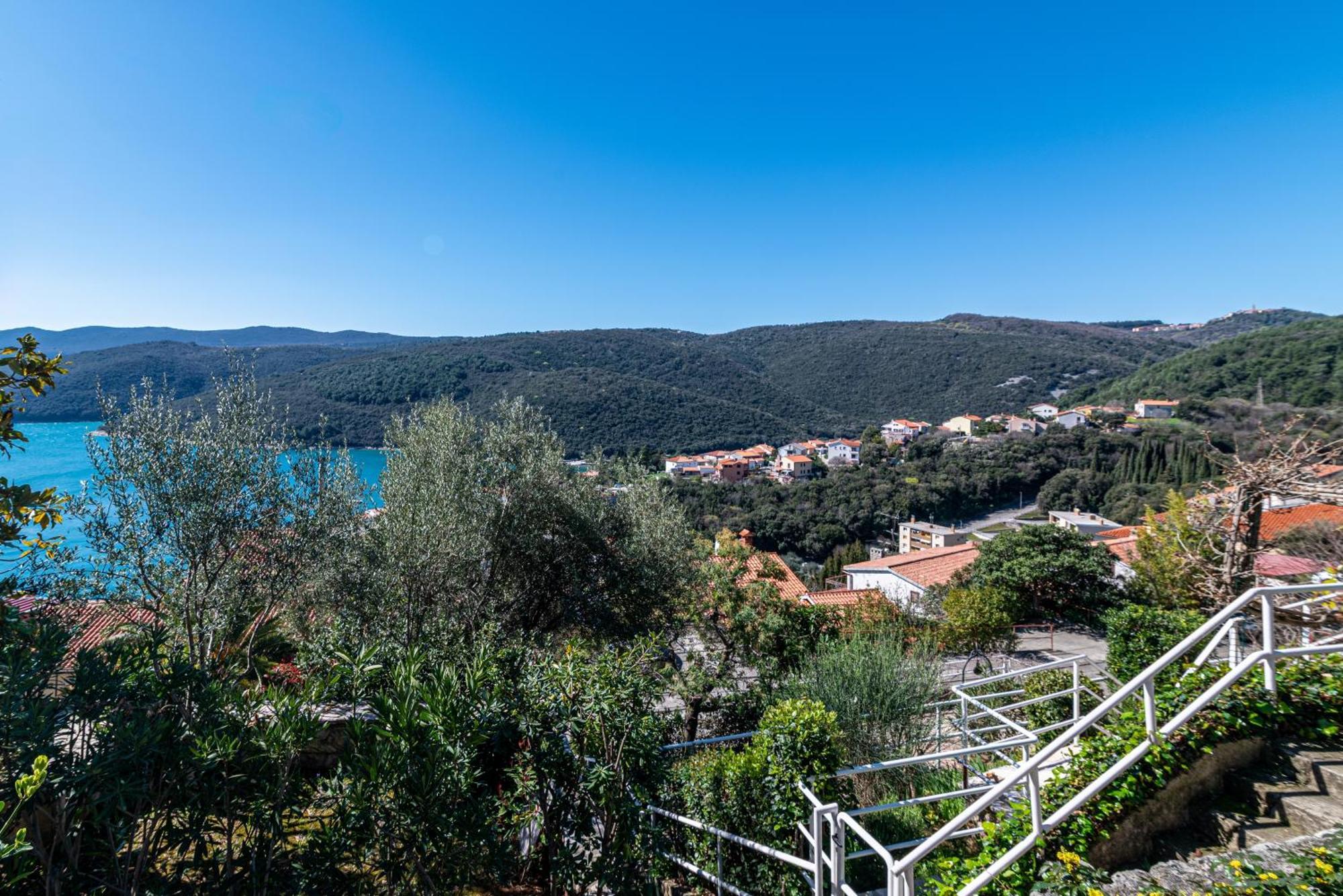 Apartments With A Parking Space Rabac, Labin - 7622 Dış mekan fotoğraf